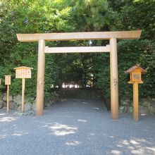 駅に近いけれど落ち着いた場所です