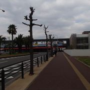 この駅、メイプル耶馬サイクルロードのスタート地点となっています。大きな看板が有りますので判ると思います。
