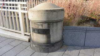 堂島川に架かる橋です