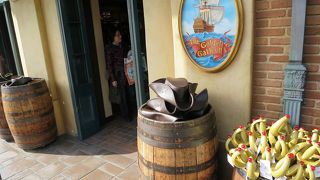 カリブの海賊グッズが満載