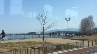 琵琶湖西岸にある長さ約5kmの公園です。～大津湖岸なぎさ公園～