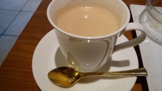 注文が入ってから作るサンドイッチと香り高いコーヒー