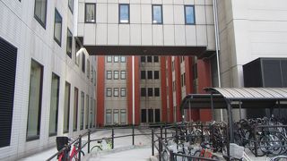 面白い建物です