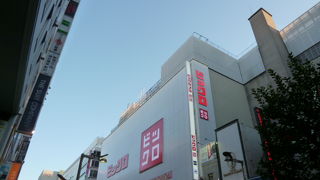 ビックカメラとユニクロがコラボした大変便利なお店