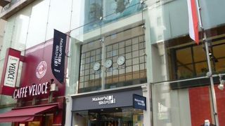 手ごろ価格のドレスシャツ