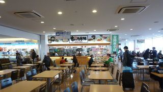茨城空港で食事が取れるのはここのみ。