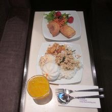 ロイヤルシルクラウンジ (スワンナプーム空港内)