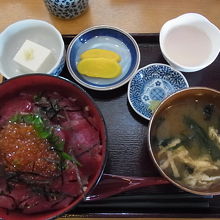 レストラン蓮味にて『なぶら丼』