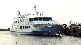 初島～熱海 イルドバカンスプレミアの船の旅