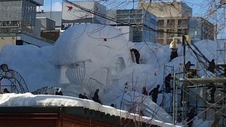 雪まつり前は入れません