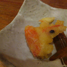 クルマエビの頭は天ぷらにしてくれます。