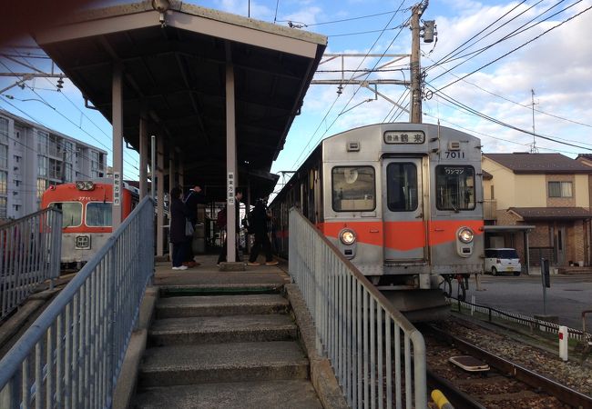 額住宅前駅