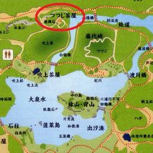 つつじ茶屋は、六義園の北側にあります。山陰橋の近くになります