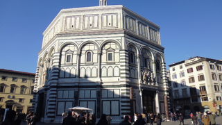 ドゥオーモの前