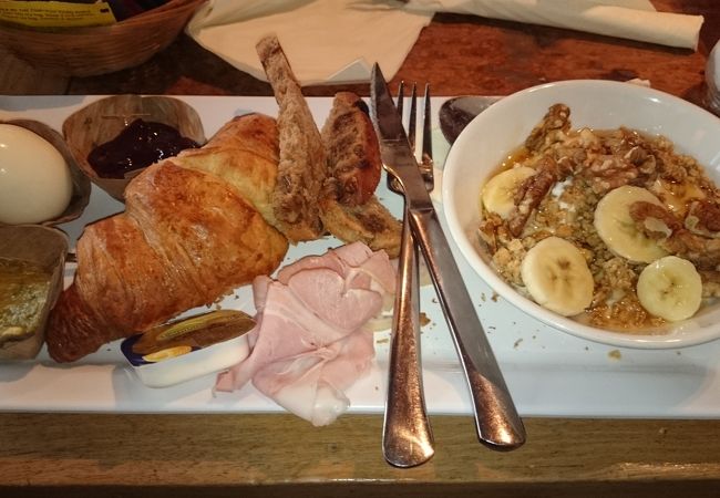 カフェ　オーロフで朝食♪