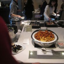 羽田空港国際線 ANAラウンジ (110番ゲート付近)