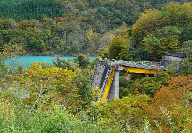 祭畤大橋(落橋)展望の丘