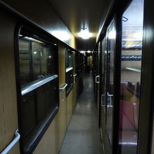 ３：空いているお部屋へ