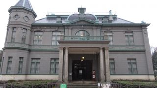 重厚な歴史的な洋館