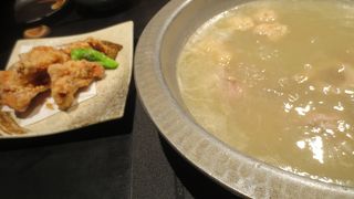 綺麗なお店で水炊き