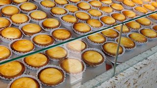 行列の出来るチーズタルトのお店