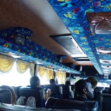 バスの車内