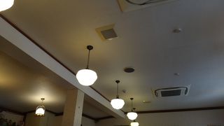 照明が日光金谷ホテルと同じ