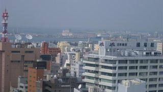 県庁前の複合施設