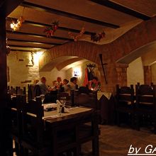 雰囲気の良い店内。