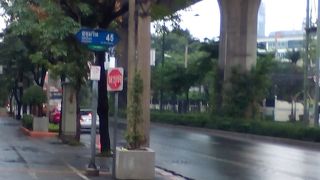 スリには注意を