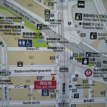 ソニービルの前に立てられている地図です。現在地の場所です。