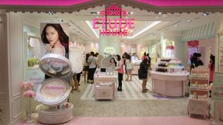 エチュードハウスがありました