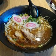 こんなところで、まさかのラーメン