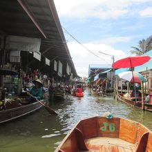 水上マーケット