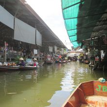 水上マーケット