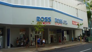 ブランドの洋服が格安で手に入ります！