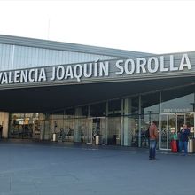 バレンシアでユーロメッドが発着するのはホアキン・ソロージャ駅