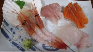 一人でもカウンタ席で飲み放題