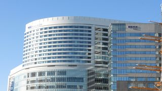 ＪＲ桜木町駅前