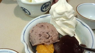 トッピングでお好みのあんみつにしてもらえる！