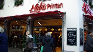 ウィンドーショッピングだけでも楽しくなるステキなお店です