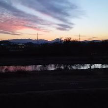 この写真は駐車場からですが露天風呂からもほぼ同様の景色が堪能