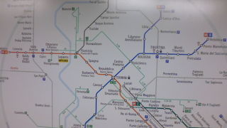 首都にしては少ない路線