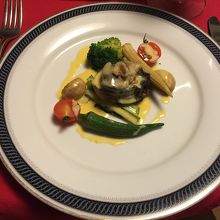 前菜 アワビです。