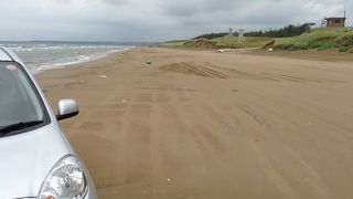 浜辺をドライブする気持ちよさ！
