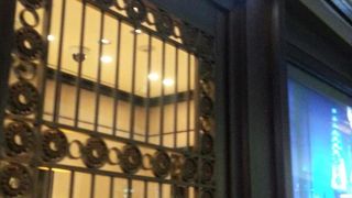 表参道ヒルズの中にあります。