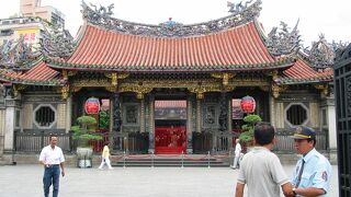 多くの神様が祀られているお寺です。