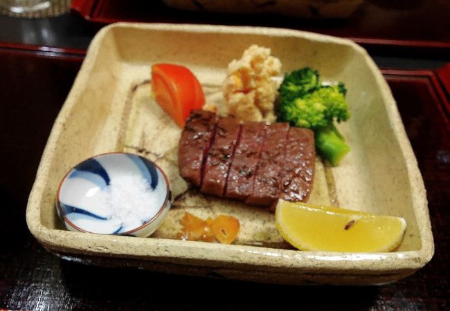 ANAホテルからすぐカジュアルだけどおいしい店