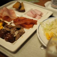 朝食のバイキング1