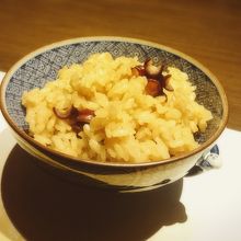 〆のご飯がタコ飯でした。